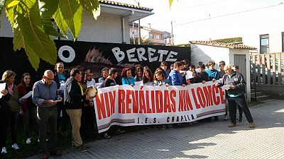 2016-10-20-ConcentracionLOMCE-Redondela-IESChapela.jpg